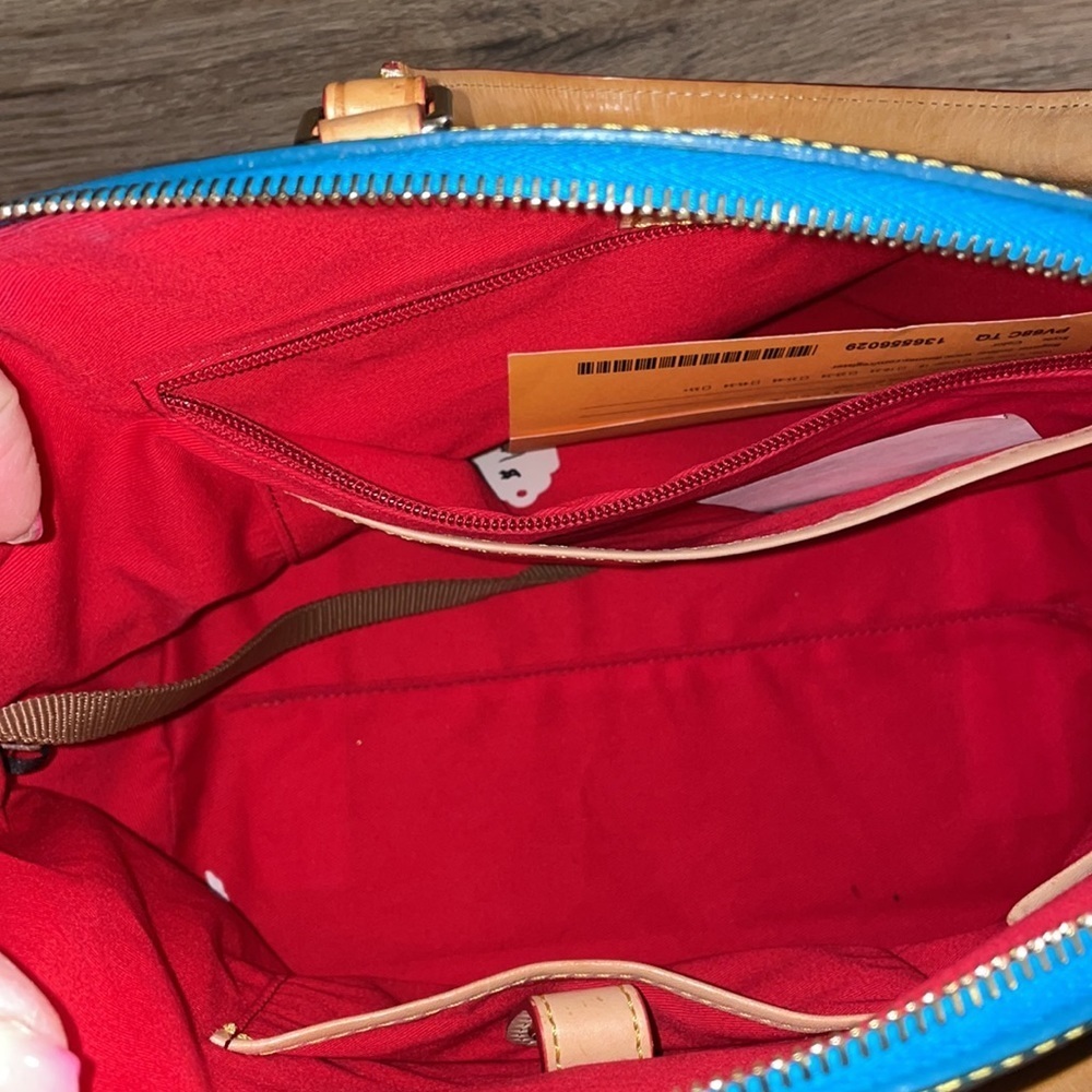 Dooney & Bourke hand bag - Picture 7 of 9